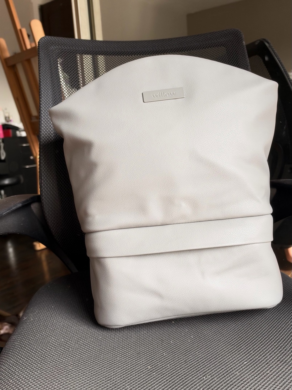 Willow Go Authentic Pump/Diaper bad